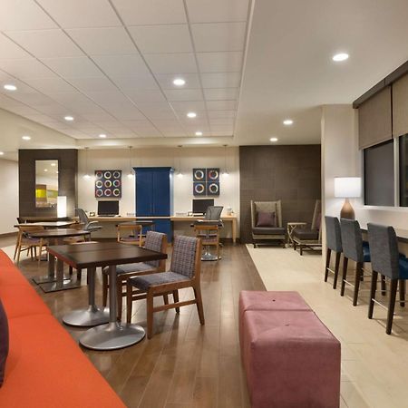 Home2 Suites By Hilton Glendale Westgate Exteriör bild