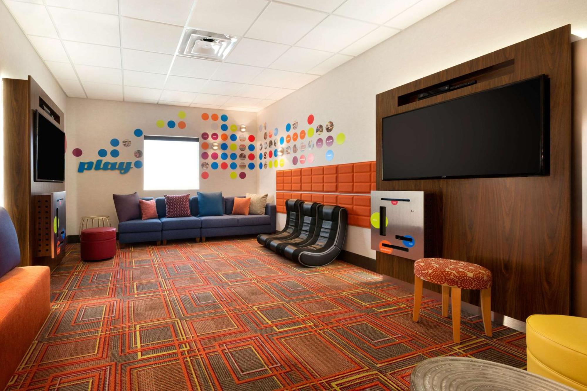 Home2 Suites By Hilton Glendale Westgate Exteriör bild